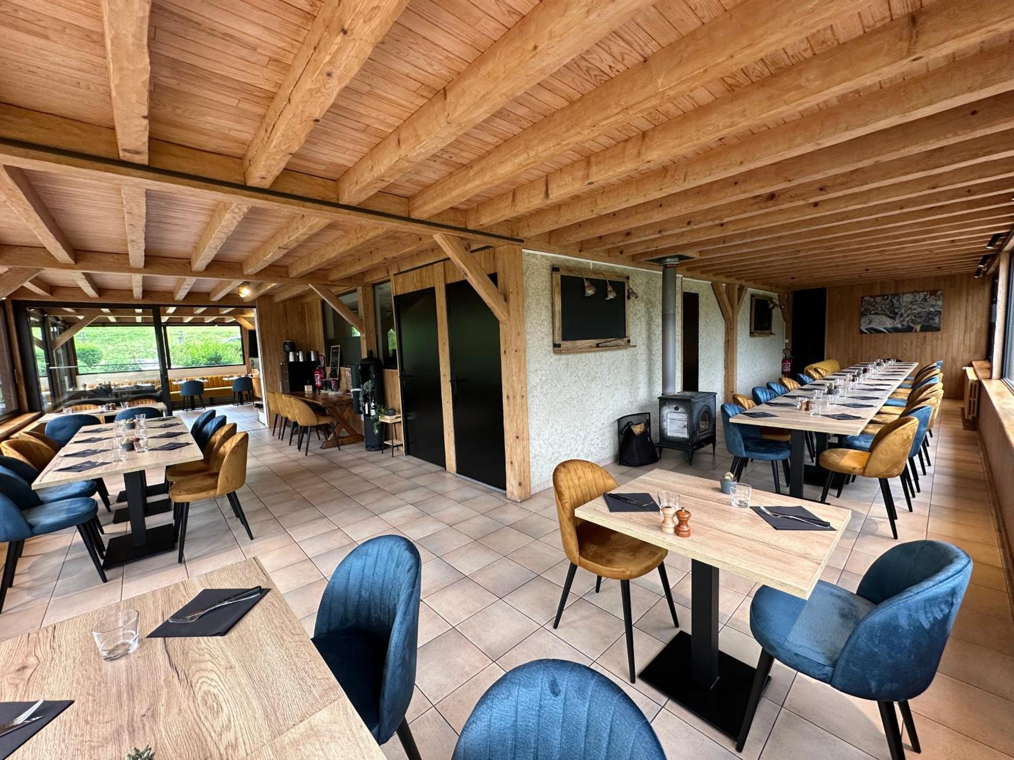 Logis Le Chalet Saint-Maurice-en-Trieves Exterior photo